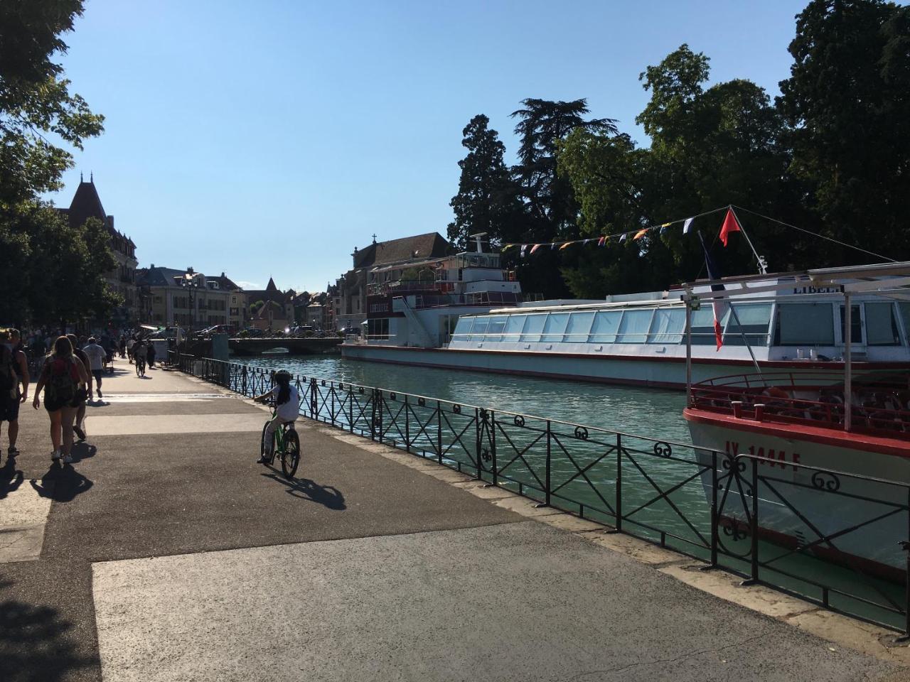 Le Perchoir Du Lac Annecy Bagian luar foto